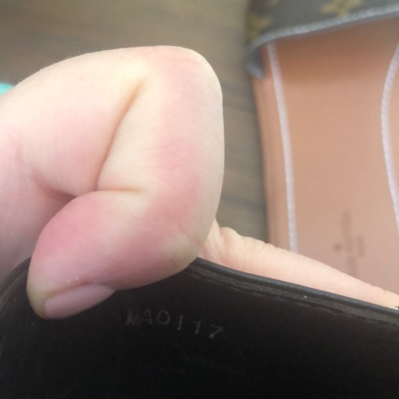 Louis Vuitton lock it mule - Picture 8 of 16